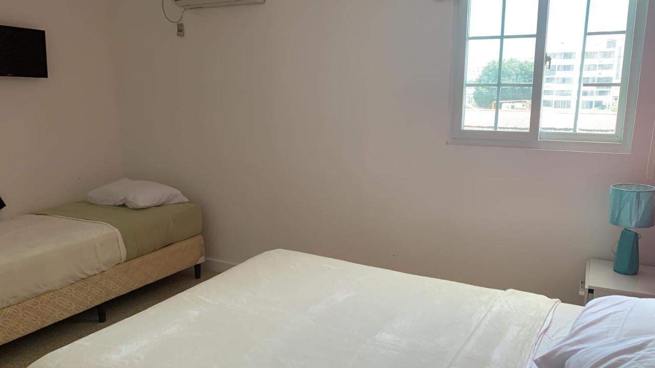Hostal Familiar Carmencita Panama City Luaran gambar