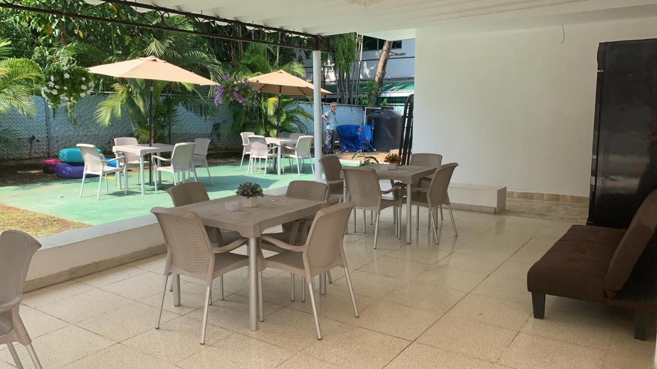 Hostal Familiar Carmencita Panama City Luaran gambar